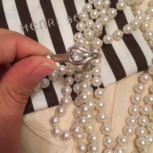 henri bendel Jewelry - Henri Bendel pearl necklace henri bendel Jewelry - Henri Bendel pearl necklace